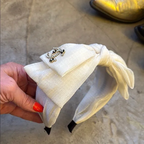 Chanel Beige Headband with Logo - Picture 3 of 5